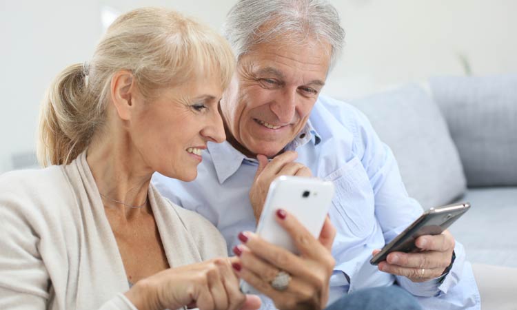 Senioren-Handys: Panasonic und Doro liegen bei Siftung Warentest vorne